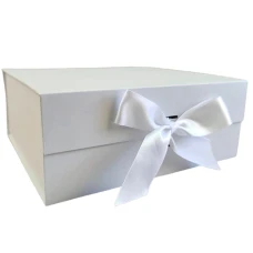 Коробка подарочная /271083/ раскладная 20*18*8см белая (бант)