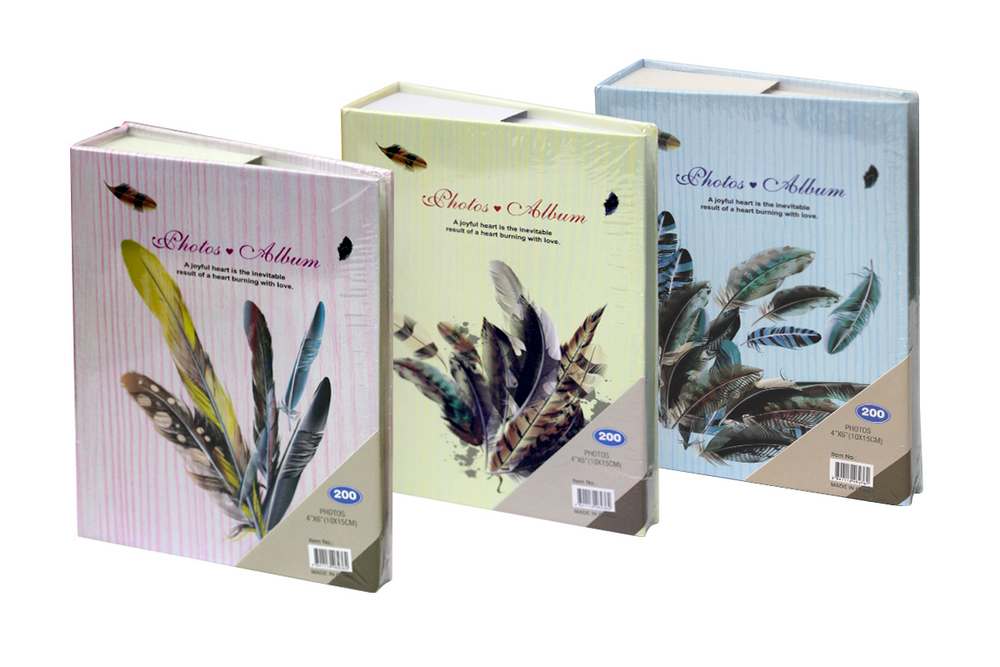 Photo album 13*18cm 200 photos /6277-16/ in a box 23.5*29.8*5.5cm Feathers