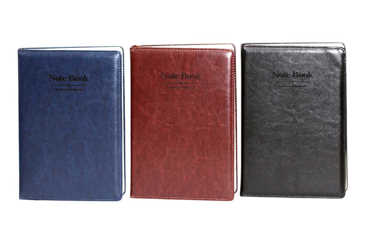 Notebook A5/140 sheets. "WB" /202-25/ black, blue, brown